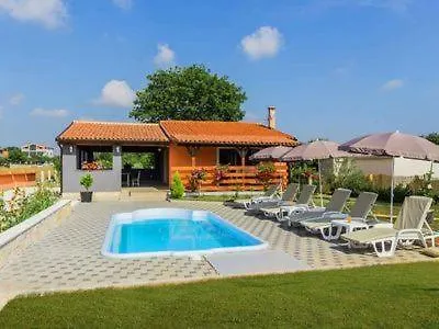 Romantic Sejdic Pula