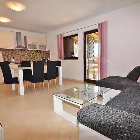 Πανσιόν Romantic Sejdic