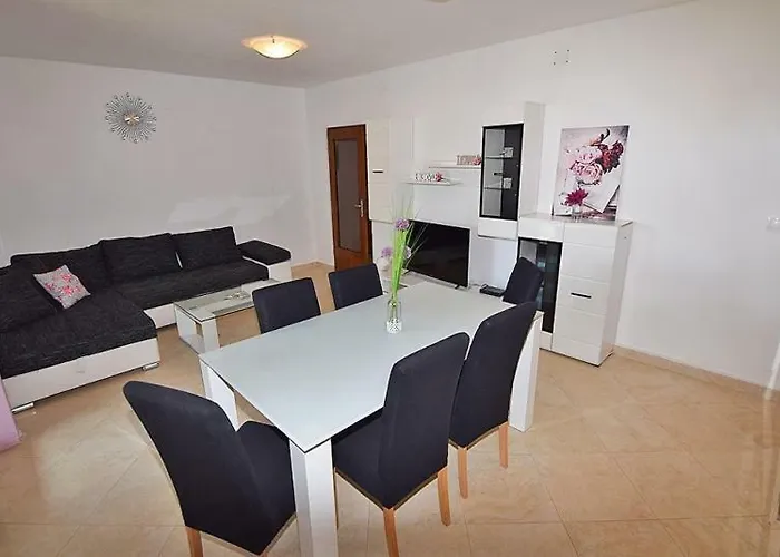 Romantic Sejdic Pula